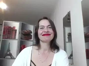Stripchat Nude Webcam of Selena_Moo
