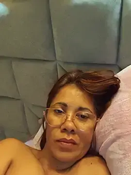 Stripchat Adult Webcam of camila_star10