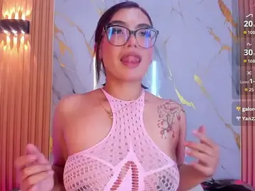 Daphne_Peterson from stripchat