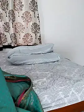 Stripchat Nude Webcam of COOL_TEACHER_69