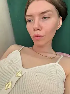 Lisaaa_Alisa from stripchat