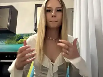 Stripchat Free Live Porn of YelledBlink