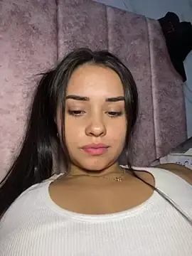 Stripchat Live Sex Cam of Kimmymadison-