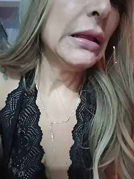 Stripchat Adult Webcam of anajulia10