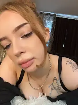 Hannah_xBaby from stripchat