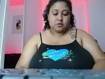 Stripchat Best live sex cam show of Ayliinn_