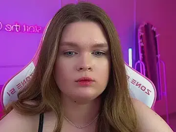CrystalLyons from stripchat