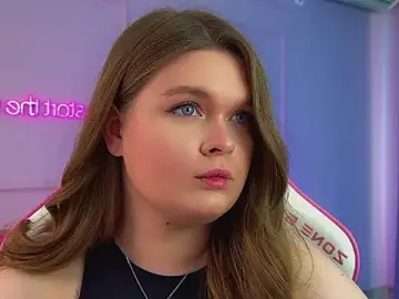 Stripchat Live Sex Cam of CrystalLyons