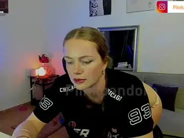 Stripchat Free Porn Cam of Piinkpandora