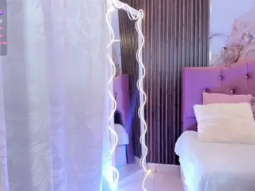 Stripchat Best live sex cam show of Kiara_tay