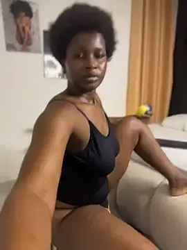Stripchat Free Porn Cam of t-Booty_risky_