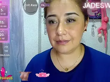 Stripchat Live Sex of JADE_SWEET2
