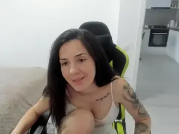 Stripchat Watch Live Sex Cams of Emmapmg
