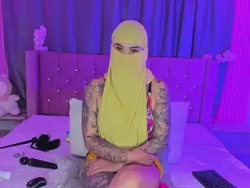 Stripchat Live Sex of Nayla-Mouna