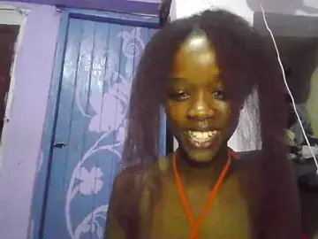 Stripchat Sex Cam of Dark_chocolatepythia