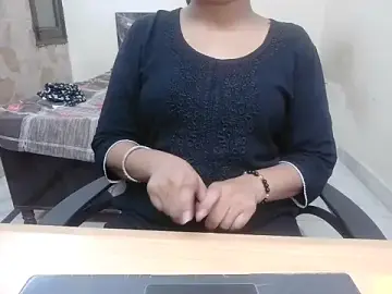 Stripchat Watch Live Sex Cams of Bold-Divya1