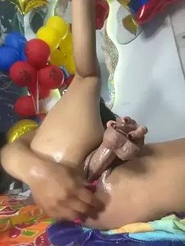 Phoenix_lovexxx from stripchat