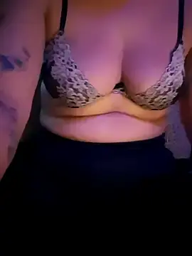 Stripchat Free Porn Cam of Sweettinydiamond
