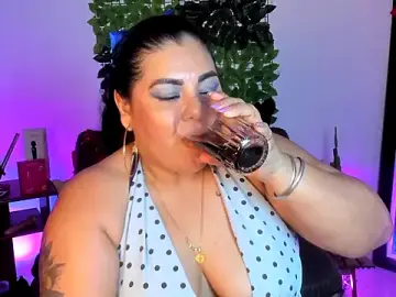 Stripchat Free Live Porn of AndreaKinky