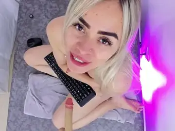 Stripchat Live Sex of Luna_Marquez