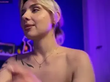 Stripchat Live Sex Cam of mari_grey