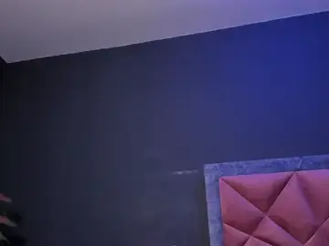 Stripchat Live Sex Cam of Amy_whittee