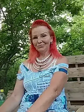 Stripchat Free Porn Cam of CassandraSandra44