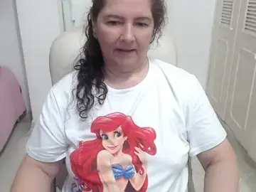 leonela_69 from stripchat