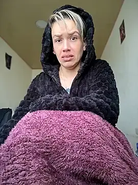 Stripchat Free Porn Cam of MARILYNMADELENAKOVANOVA
