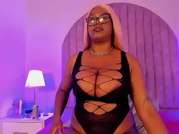 Stripchat Adult Webcams of SUSAN-BLUE