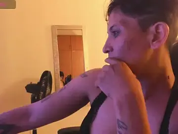 Stripchat Live Sex Cam of mistress_flame