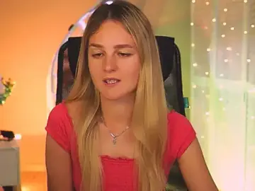DeboraLarson from stripchat