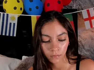 Stripchat Nude Webcam of Kendall_Rous_