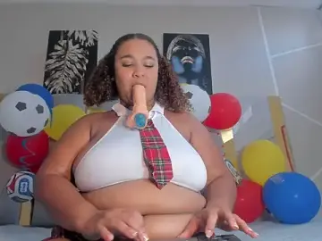 Stripchat Best live sex cam show of Luna-Diamond
