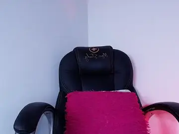 Stripchat Best live sex cam show of naomi_kyse