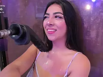 Stripchat Sex Cam of cherry_skinny_