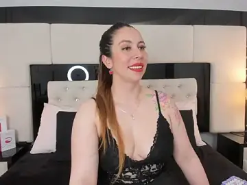 Stripchat Live Sex of CarlaRossi_