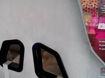Stripchat Watch Live Sex Cams of BellaStar84