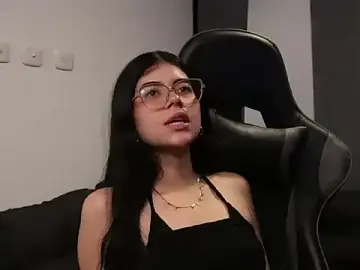 Stripchat Adult Webcam of Mia_Storm18