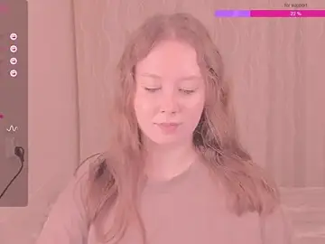 Stripchat Nude Webcam of kira_lm