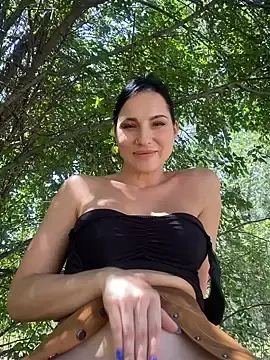 Stripchat Sex Cam of Roxana-Sexy