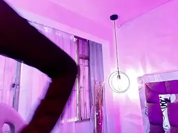 Stripchat Free Porn Cam of Queen_perla_