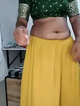 saina_baby from stripchat