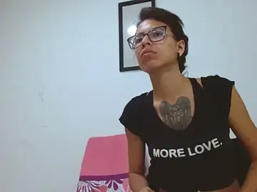 Stripchat Adult Video Chat of Emily_Lopera