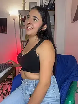 Stripchat Live Sex Cam of Maggiee_1