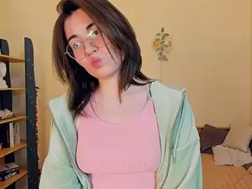 LatoniaNeedam from stripchat