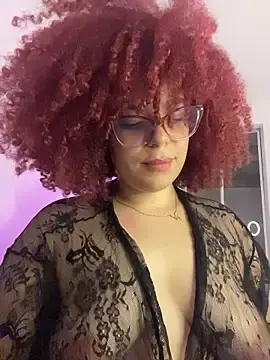 Leyah__ from stripchat