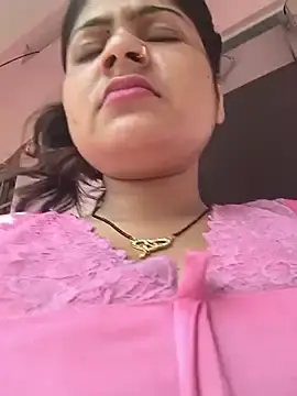 Aanushaka from stripchat