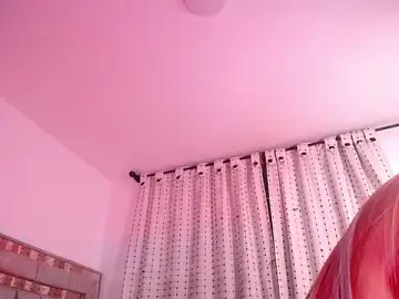 Stripchat Free Porn Cam of salomecastro_
