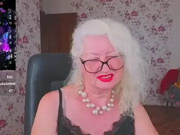 Stripchat Live Sex Cam of Maya_Mayflower